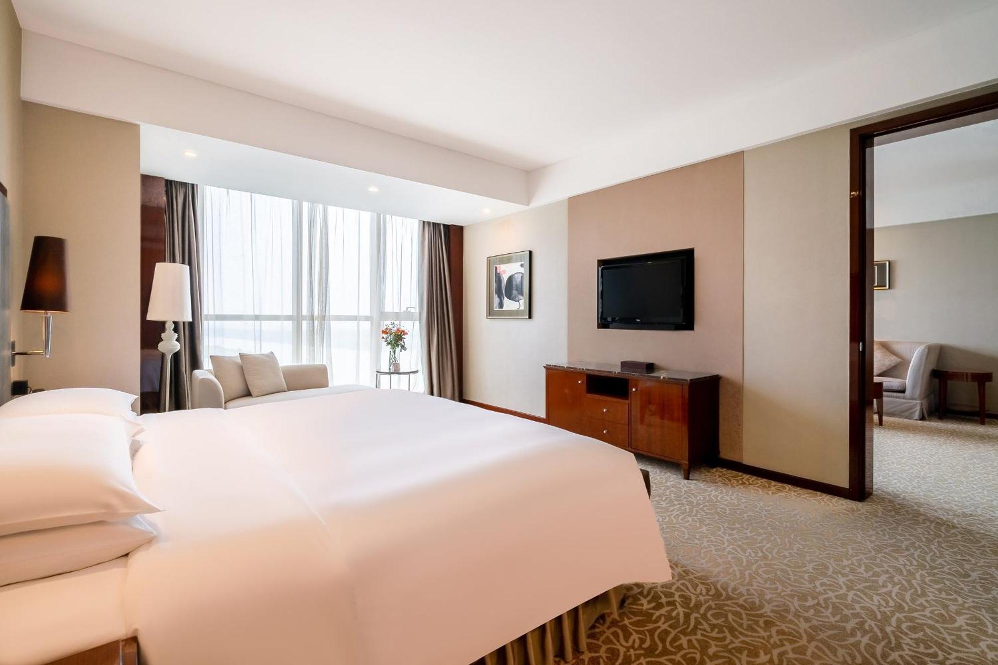 Hotel Crowne Plaza Zhenjiang By Ihg Exterior foto
