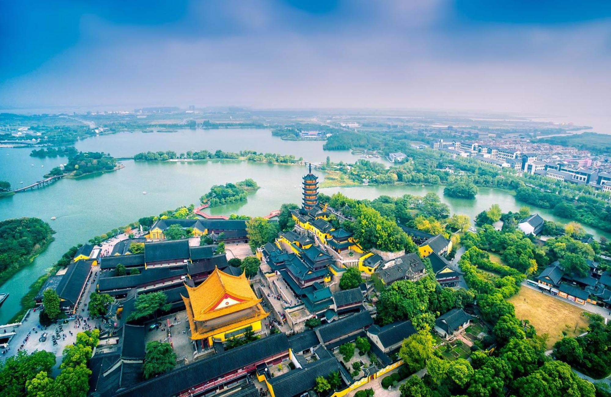 Hotel Crowne Plaza Zhenjiang By Ihg Exterior foto