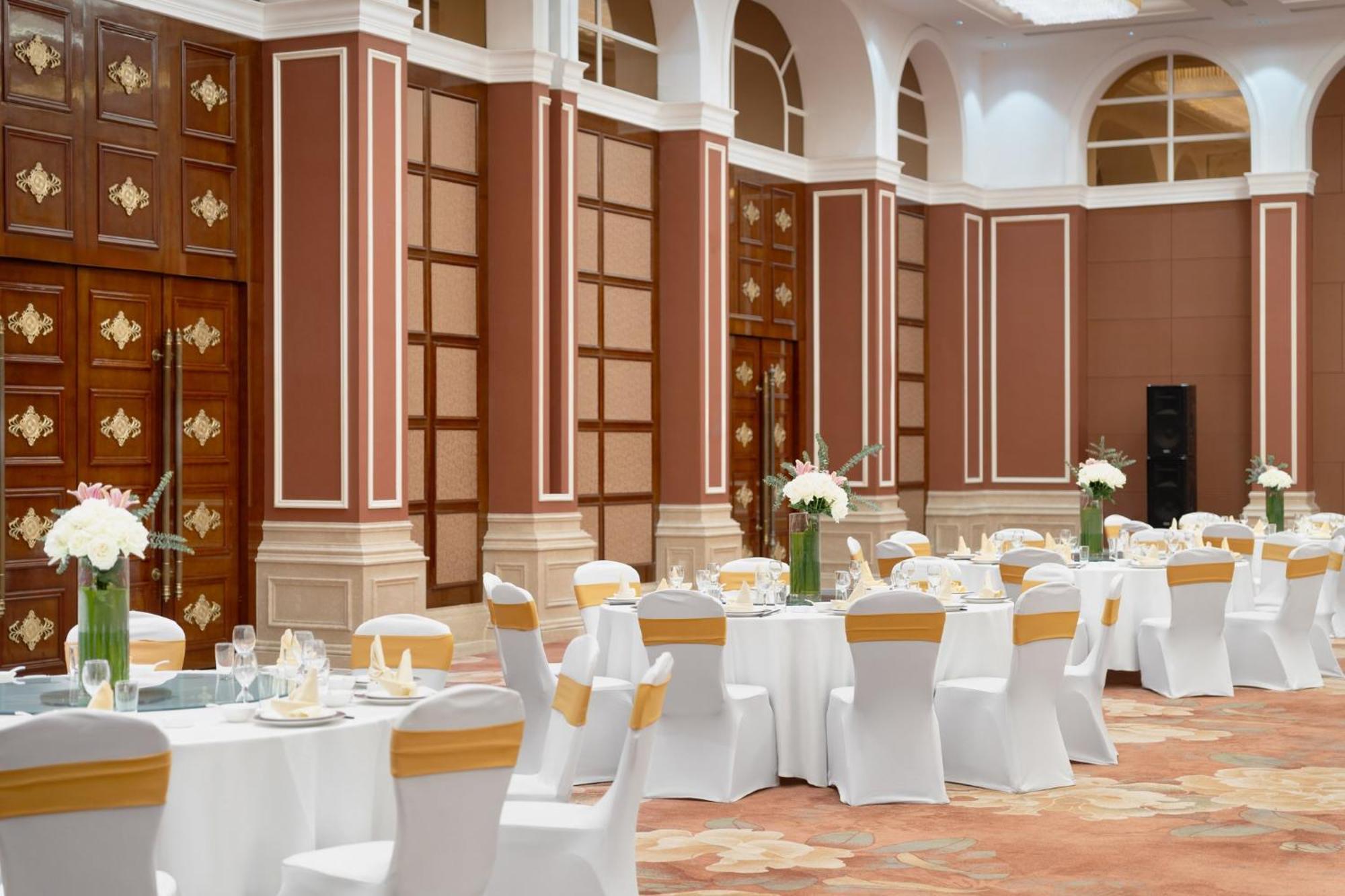 Hotel Crowne Plaza Zhenjiang By Ihg Exterior foto